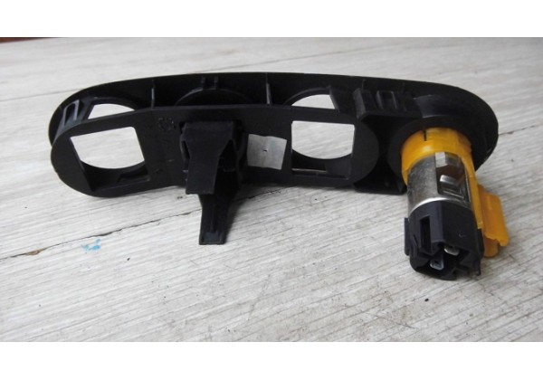 Корпус кнопок з прикурювачем Renault Master II, 7700351884